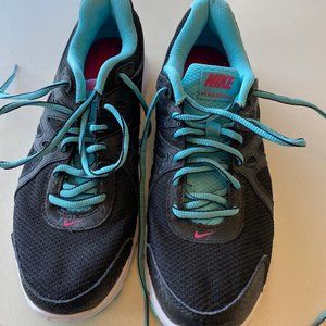 Nike Revolution 2 Women's Running Shoe